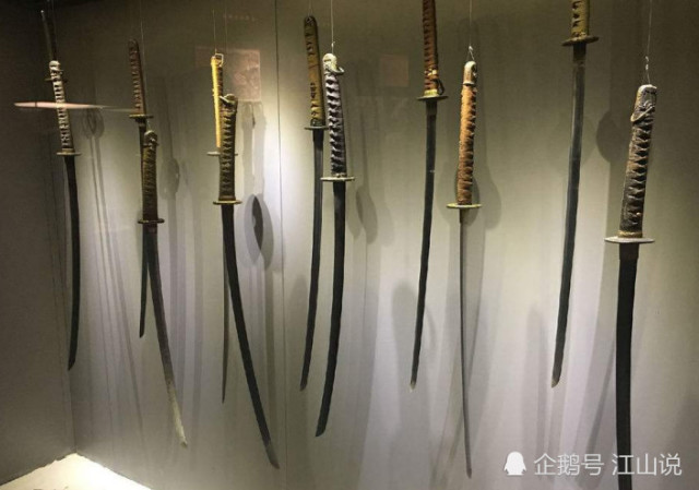 兵手拿纸和刀的成语疯狂猜成语_勤手成语疯狂猜成语(3)