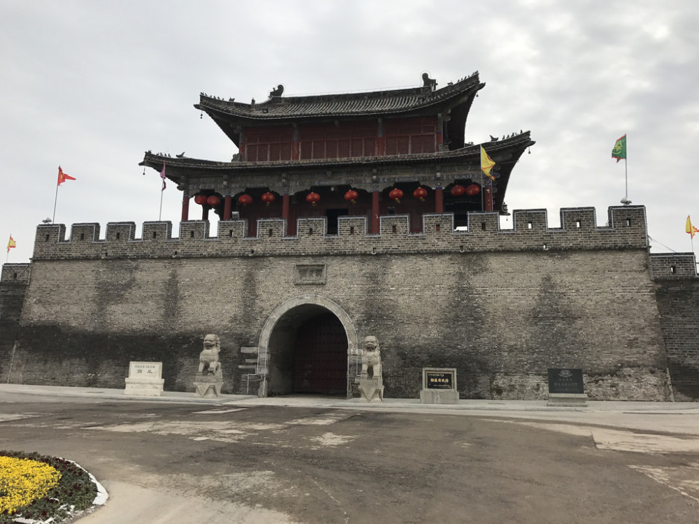 商丘人均_商丘学院(3)