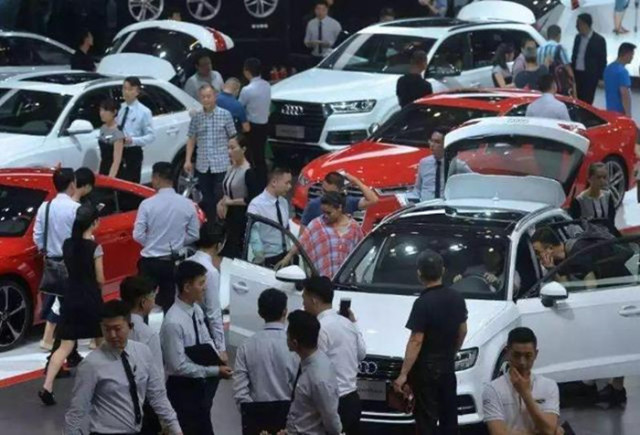 美国汽车人均_美国汽车