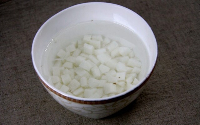 640
