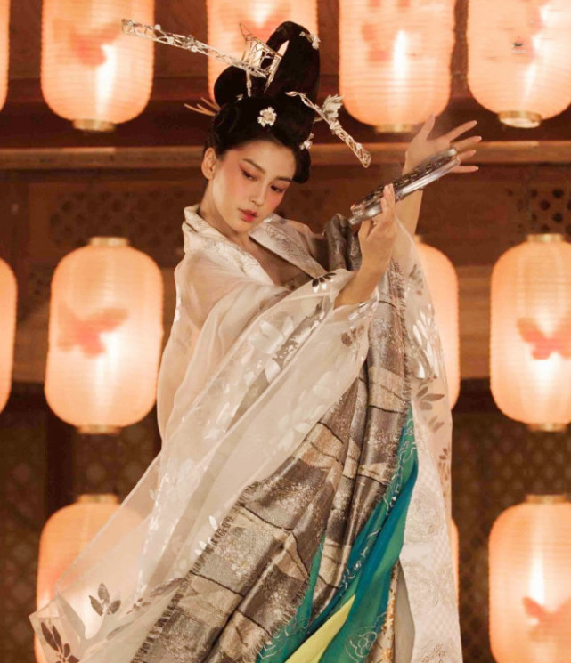 杨颖最美古装造型,不是霍云歌,不是白娉婷,而是"花魁"