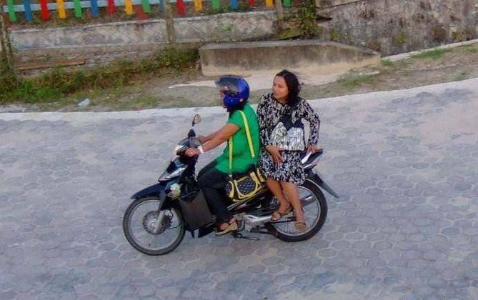 最后一个就是女生很多时候都会穿裙子,出裙子如果还以骑行的姿势坐车