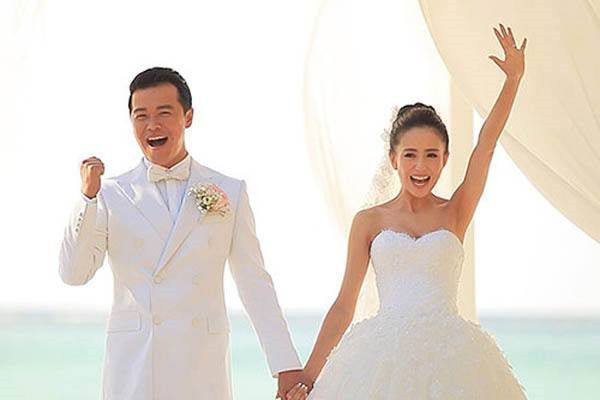 女星结婚婚纱_结婚婚纱(2)