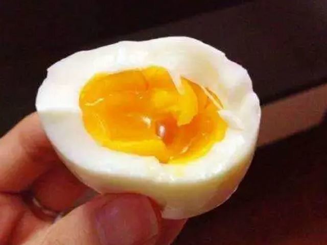 640