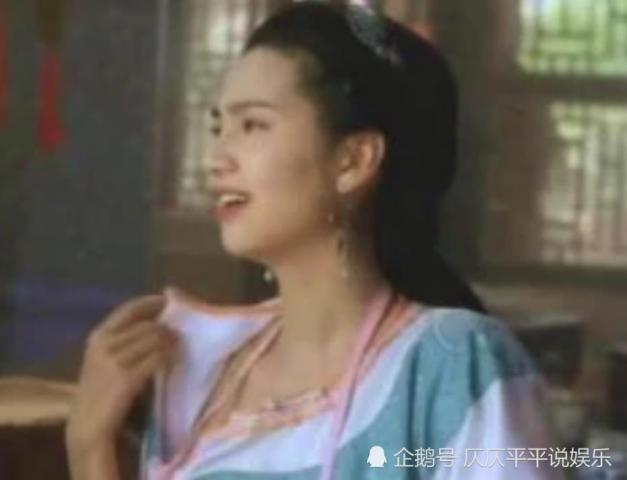 洪欣被称为永远的"豆腐西施",年轻时美的李嘉欣都嫉妒!