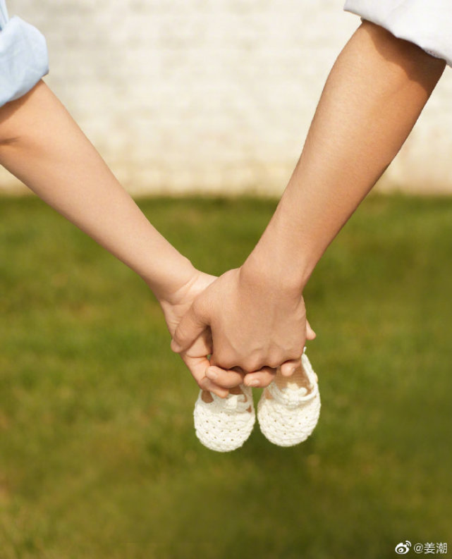 恭喜!姜潮微博官宣麦迪娜顺利产子 两人晋升当