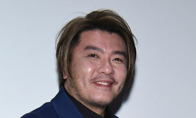 还记得唱《离别》的阿杜吗?曾比杰伦还要火,如