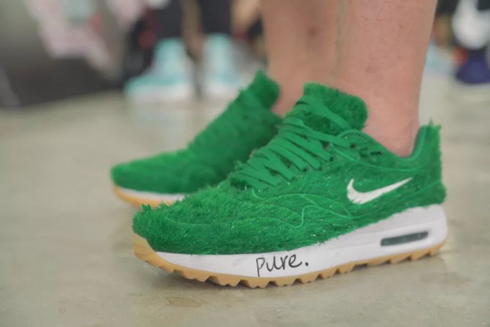你怎么看待 sneaker con 2.0 模式?