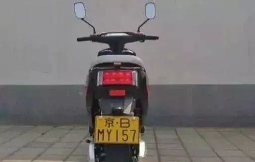 北京首个"电动摩托车"上牌照!需要考驾照,上牌,购买交强险等