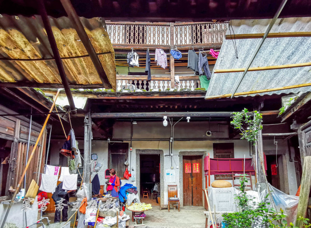来福建看土楼,一定要去华安仙都的这个"圆楼之王"二宜楼里走走