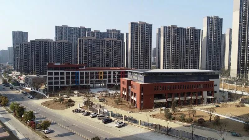 除了口碑卓越的ib国际学校, 公立小学——句容市崇明小学凤凰城校区