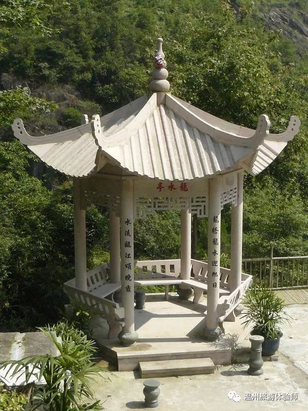 鹿城总人口_天津总人口曲线图(3)