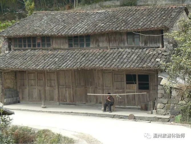 鹿城总人口_天津总人口曲线图(2)