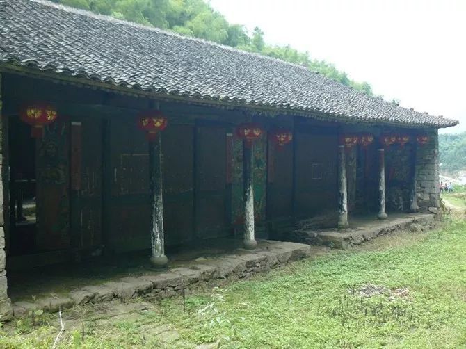 鹿城总人口_天津总人口曲线图(2)