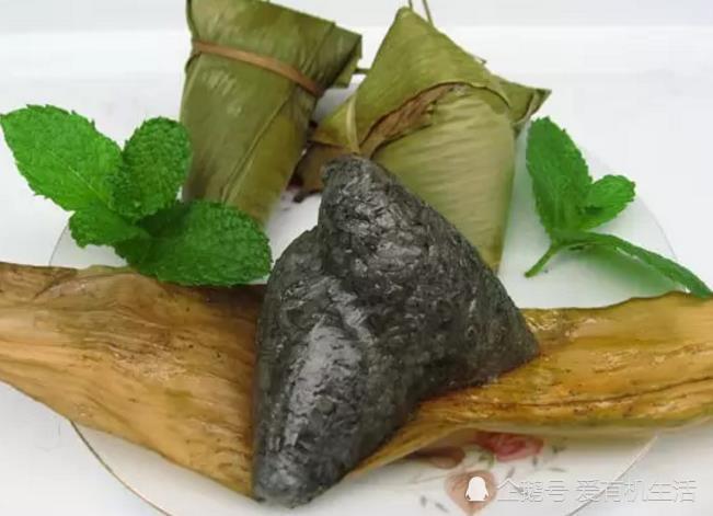 贵州有一种特色粽子,叫做"灰粽,味道清香,你吃过吗?