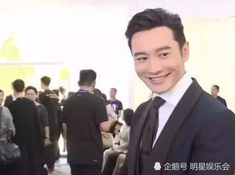 黄晓明沉迷"修图" 无法自拔,美人沟下巴消失,网友:失望了!