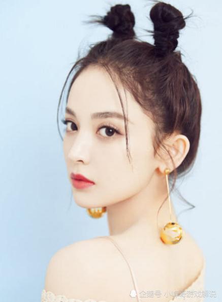 古力娜扎"哪吒头"超可爱,嘟嘴卖萌似芭比,一个表情