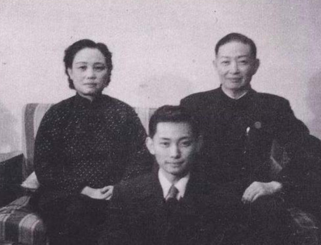 梅兰芳与王明华,托付了终身,却忘记了誓言,甜言蜜语不