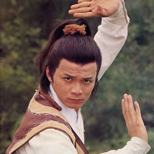郭靖吃宝蛇,杨过吃蛇胆,段誉吃朱蛤,金庸真正偏心的还是曾阿牛