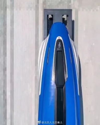 640