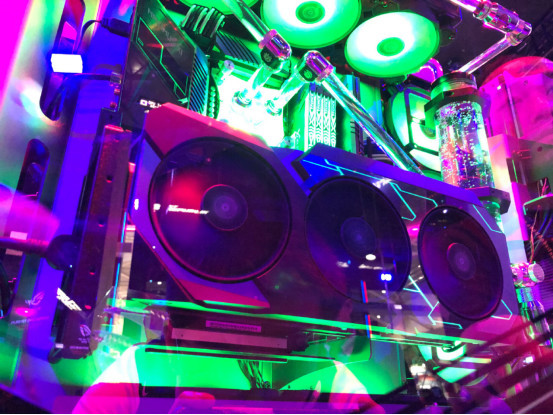 华硕显卡亮相COMPUTEX 2019 信仰级大作彰