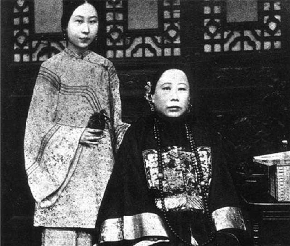 李鸿章的女儿如花似玉,却嫁给一个穷酸老头,但后代赫赫有名