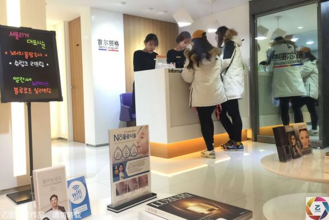 探秘首尔著名的整容街:手术后还不忘血拼(组图)