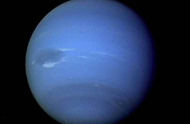 海王星的地面都是海吗,那是什么呢,陆地吗?