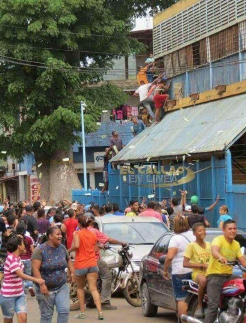 委内瑞拉多地发生骚乱哄抢事件 华人损失严重(图)