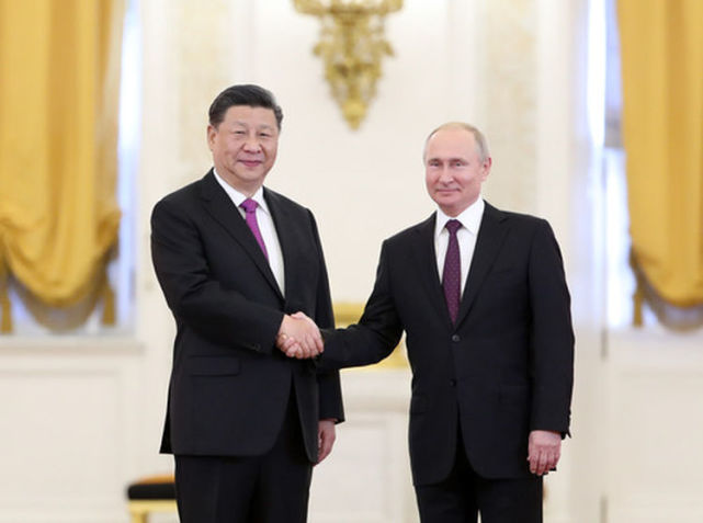 重要时刻，习主席和普京总统把中俄关系领进新时代