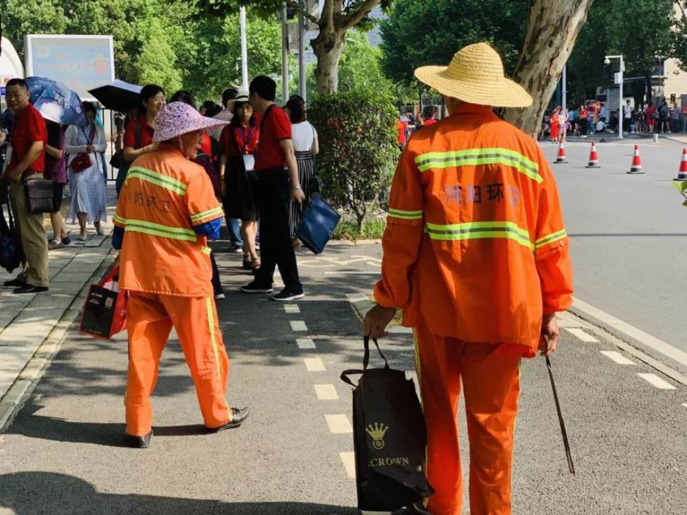 这13个背影,带你看尽沌口街头巷尾最平凡的"众生相"