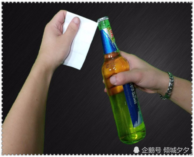 徒手开方法瓶盖a徒手,找到这个小步骤,原来折图片帽子的机关鸭舌啤酒图片