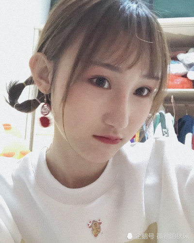有种"少女心"叫陈雪凝袜子合集,躲过兔子和小黄鸭,这款咋解释
