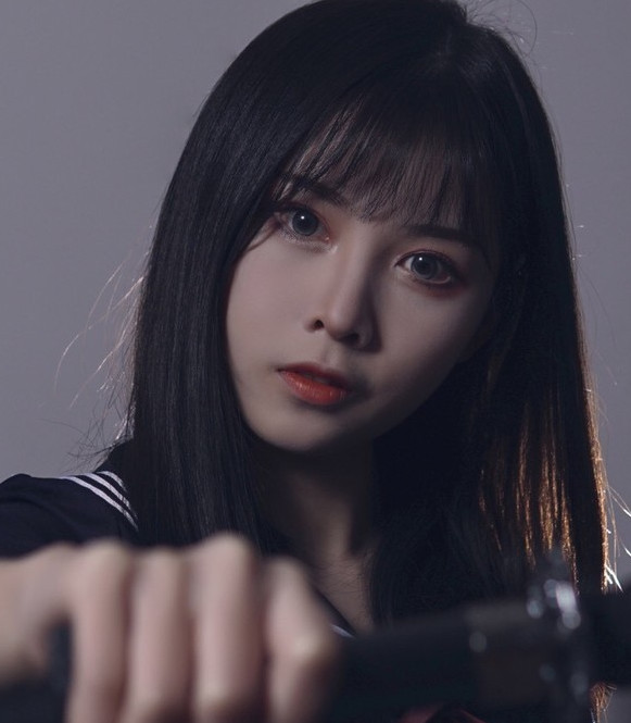 小姐姐cos病娇jk,眼睛里似乎有星星,网友:神仙颜值!