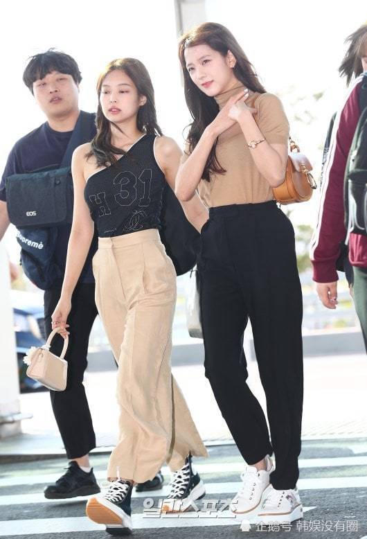 金智妮,jennie,李遐怡,yg娱乐