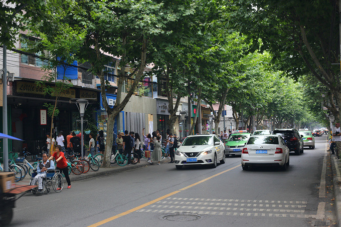 四川境内崇州市第一大镇,和温江城区相邻,被规划为国家的重点镇