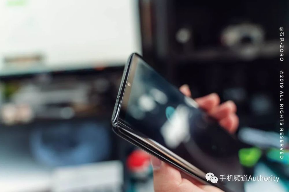 htc zero5g旗舰曝光 整机无孔 砍掉电源键和音量加减键 看点快报