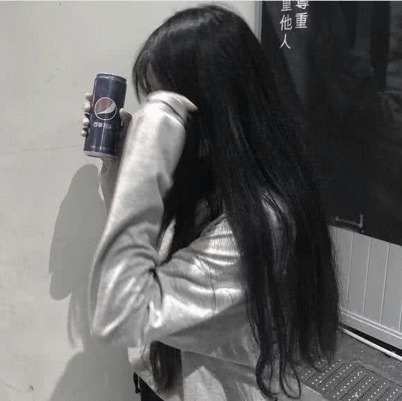 ins·扎心·女生头像:多照照镜子,很多事情你就明白