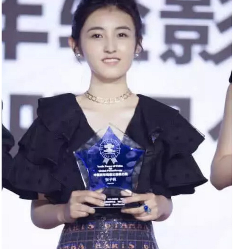 张子枫关晓彤两大