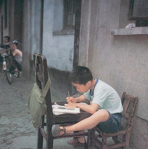 老照片30年前的回忆19张珍贵彩照带你重温80后的童年