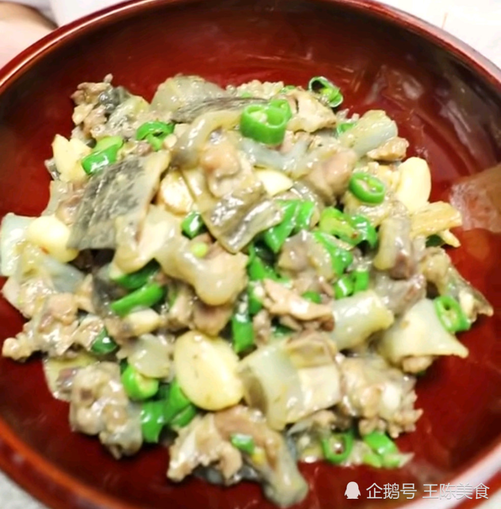 厨师长教你"青椒炖甲鱼"的正宗做法,绝味三碗不够吃!