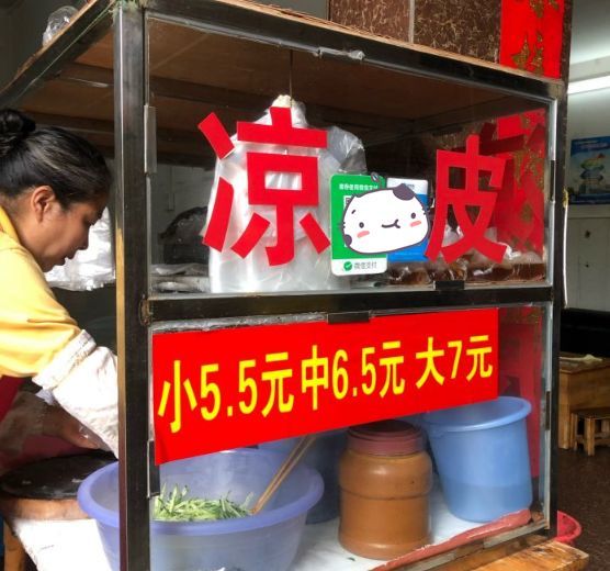 店不在破,好吃就行!南宁这20家"破店",大家都抢着去吃!