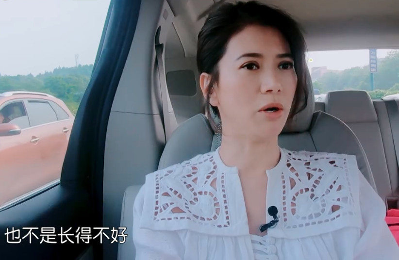 应采儿吐槽jesper长相一般,有谁注意袁咏仪反应?网友