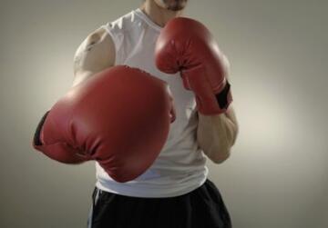 暑期摘镜总动员 阿玛仕千频smart全激光 扛得住对抗训练 看点快报