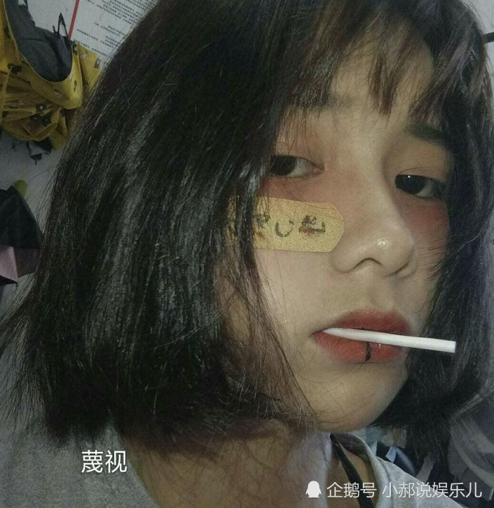 "智障少女"女生头像:有你在的地方 都是大型心动现场