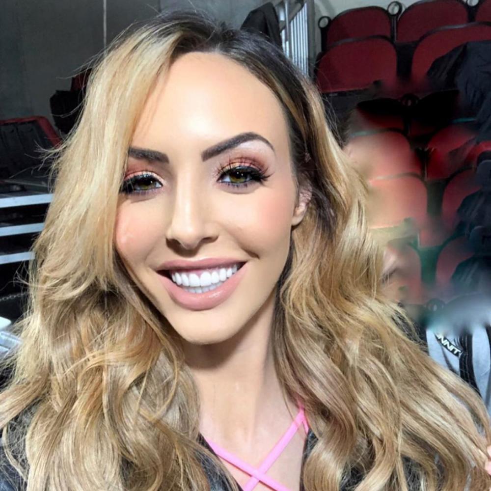 wwe美女摔角手每周晒颜值 最后三张中这三人有人认识吗
