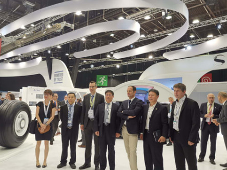 南山集团支柱产业南山铝业亮相第53届法国巴