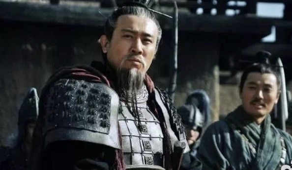 刘备自称汉室宗亲,中山靖王之后,他真的是"皇叔"吗?
