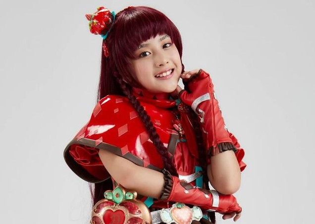 舞法天女,亚曼