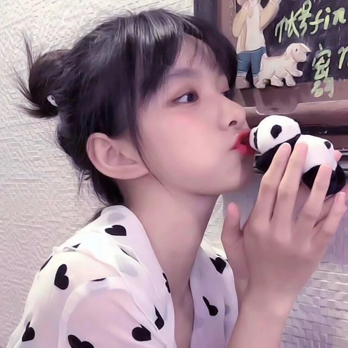 至尊版·小清新·女生头像:你这么可爱,一定偷走了许多人的春天